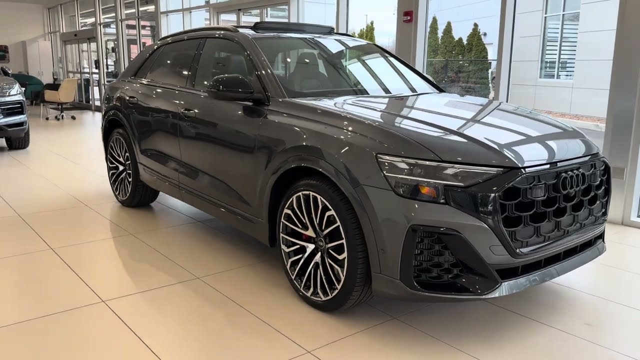 Audi SQ8 Daytona gray