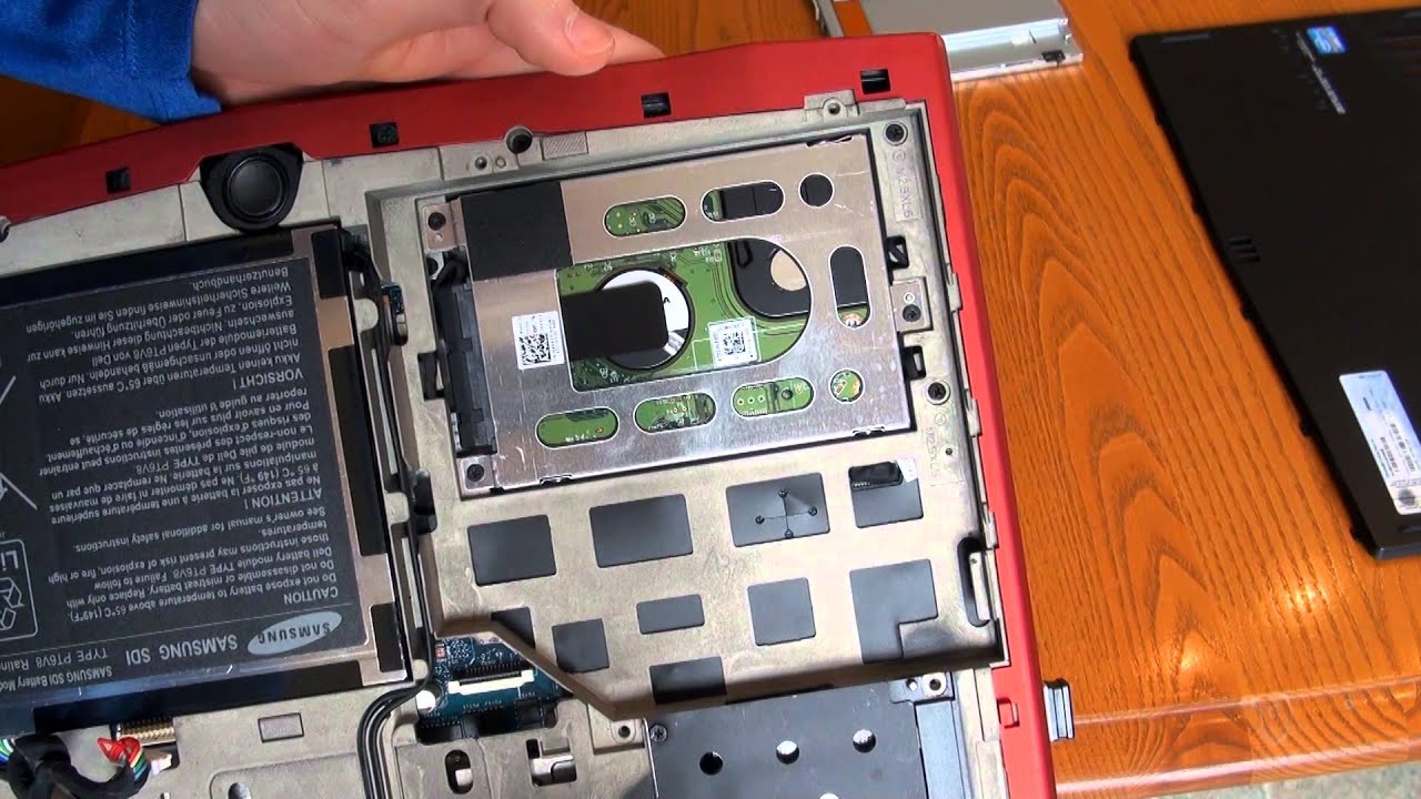 Hard drive removal Alienware M14x