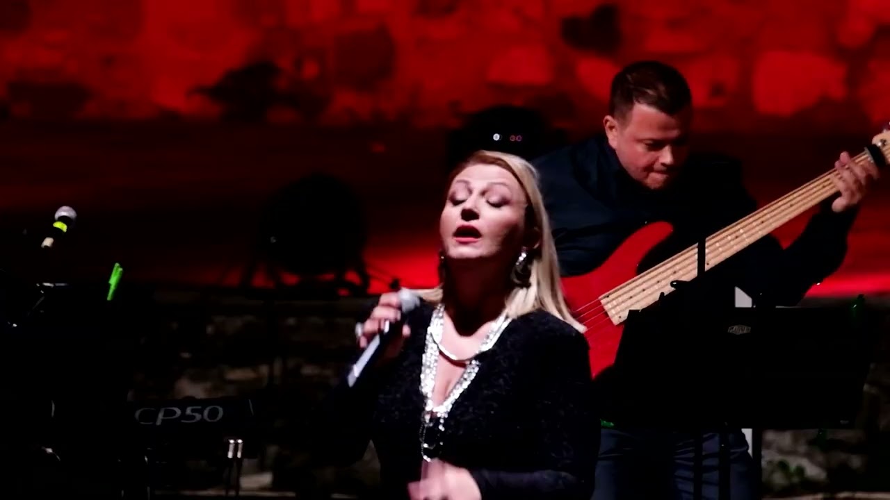 Maja Tatić - Na jastuku za dvoje (LIVE)