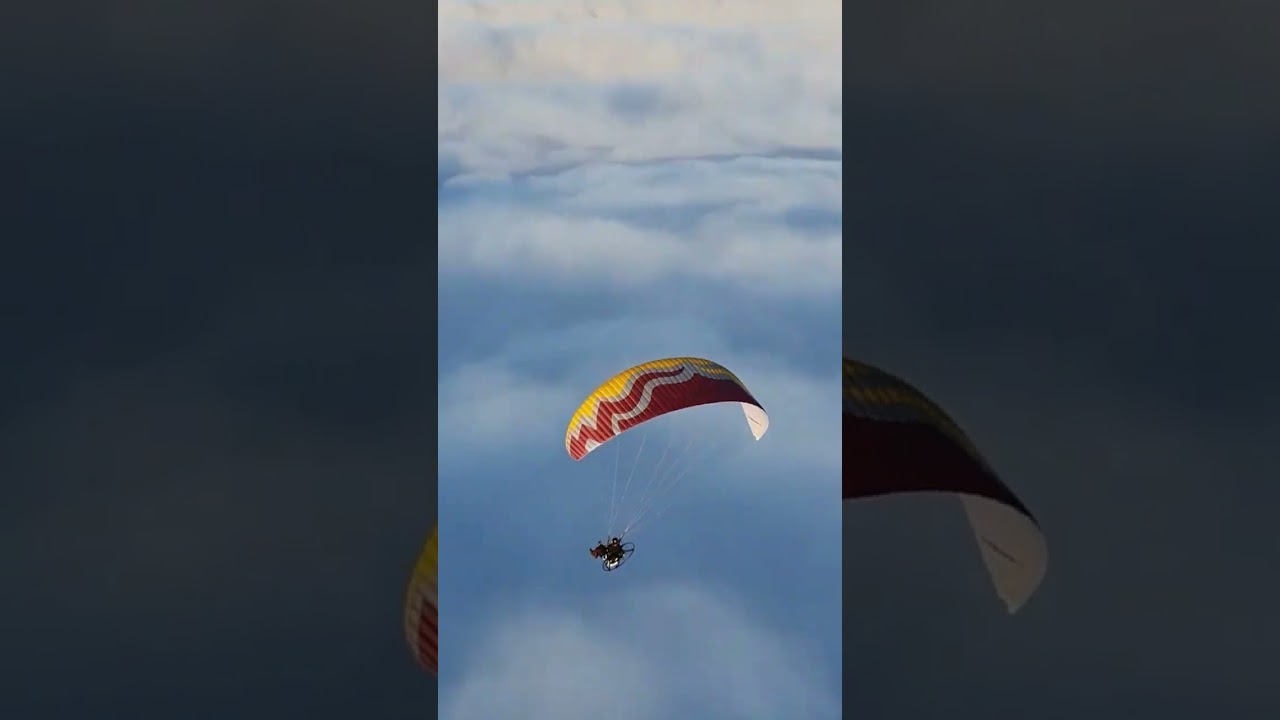 Paramotors friends over the clouds ⛅️ #paramotor #paralotnia #clouds