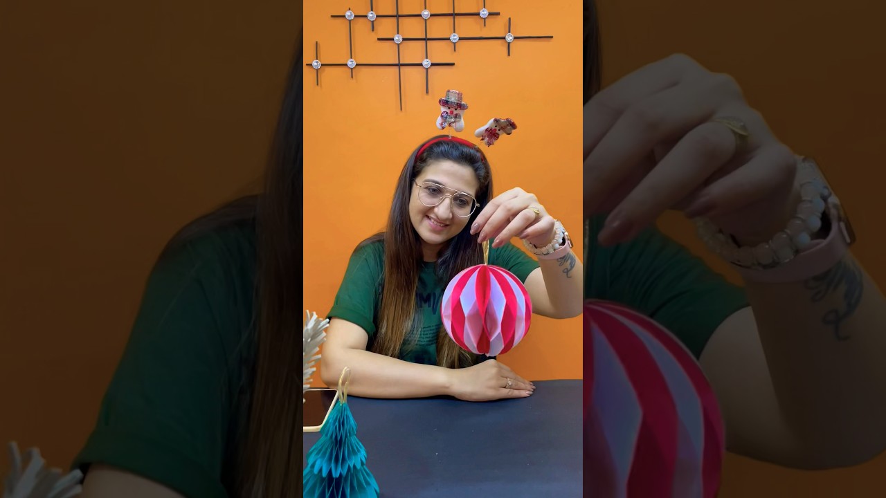 Diy Christmas Paper hanging decor #diy #christmas #decor #hanging #shorts #youtubeshorts #craft