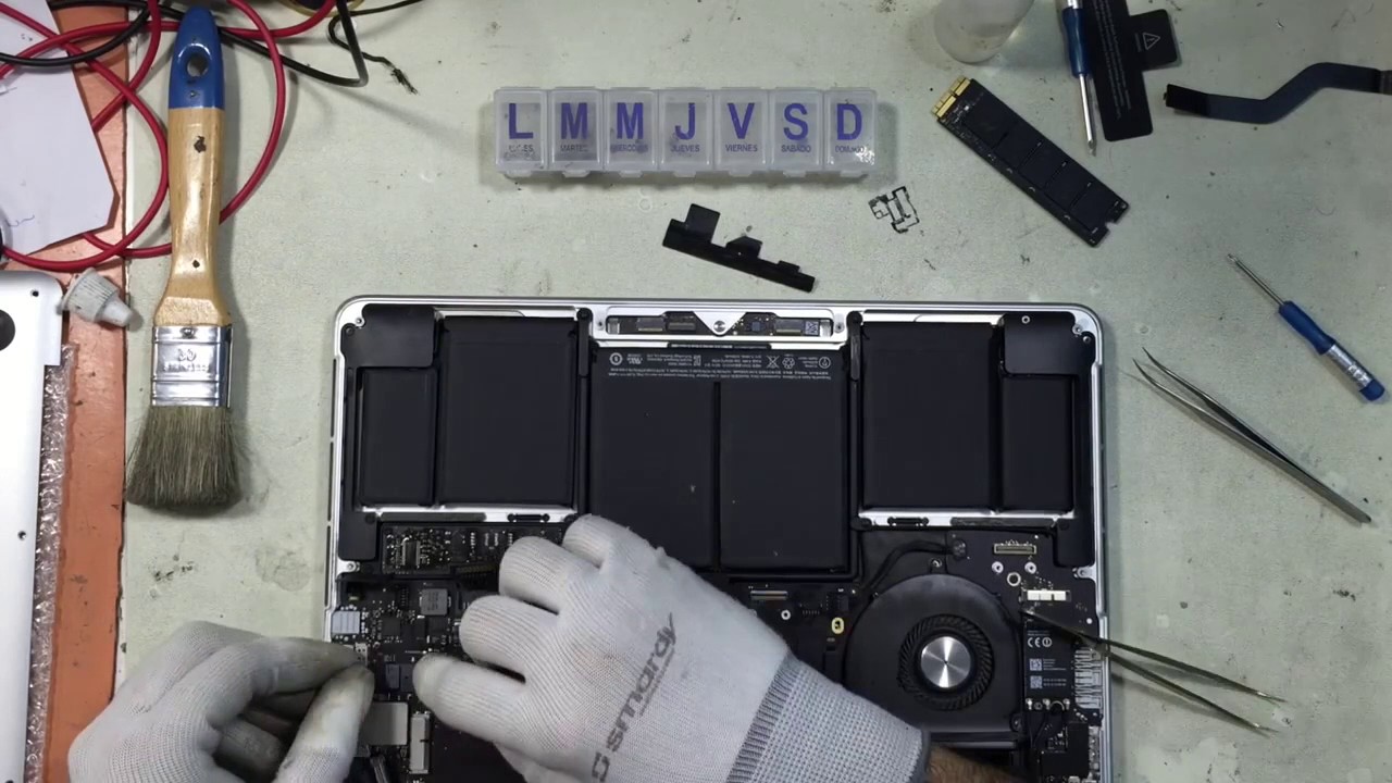 Reparar MacBook Pro Retina 13'' Finales 2013  (no da video) - Mac