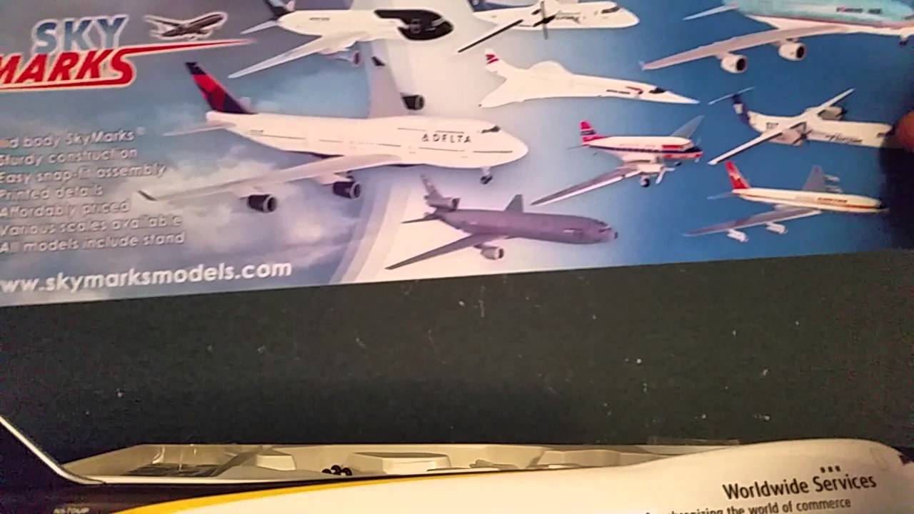 skymarks unboxing of a UPS 747-400F 1/200