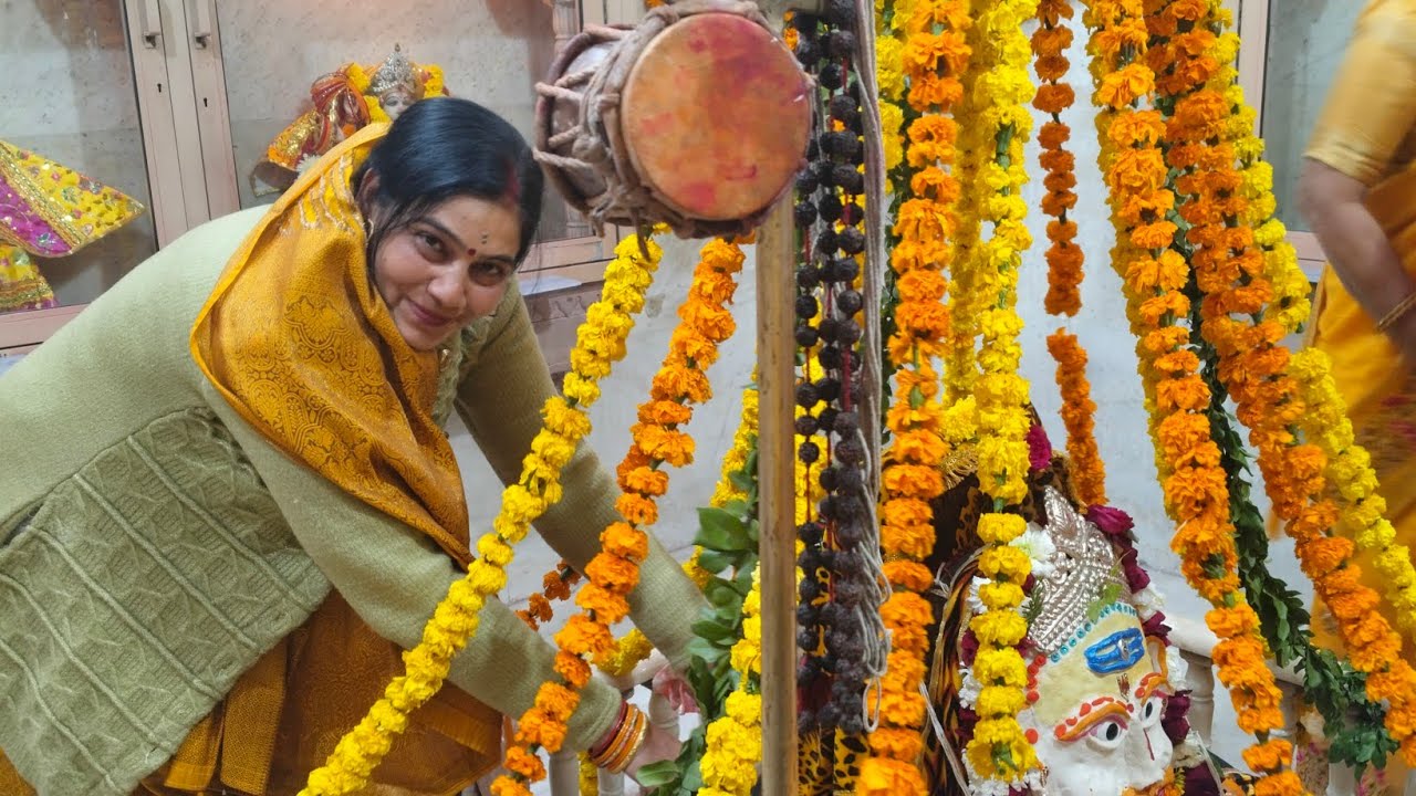 मिश्री से मीठे बोल हमारी राधा रानी के भजन  #Radha#bhajan# geet