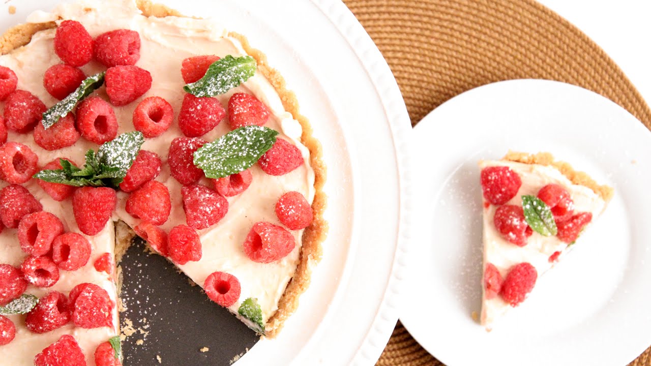 Golden Oreo No-Bake Fruit Tart Recipe - Laura Vitale - Laura in the Kitchen Episode 913