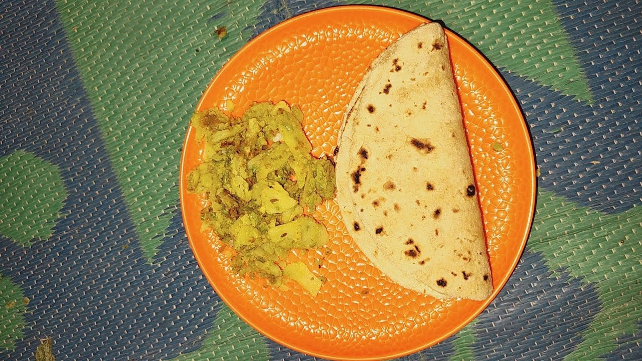 पिसी हरी मटर के साथ झन्नाटेदार आलू😋 भुजिया#AlooMatarBhujia #AlooRecipe #IndianCooking #HomeCooking