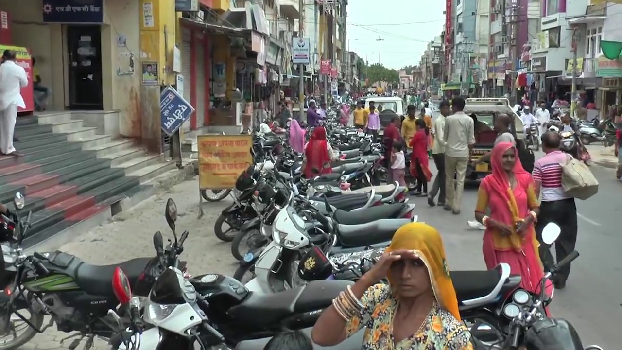BARMER GRUND REPORT - शहर वासियों से सवाल
