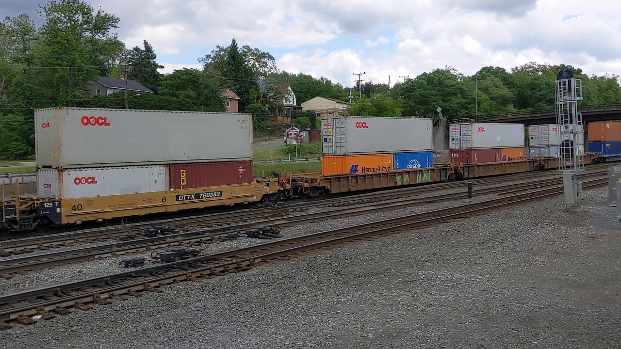 NS 4073 at Conway pa
