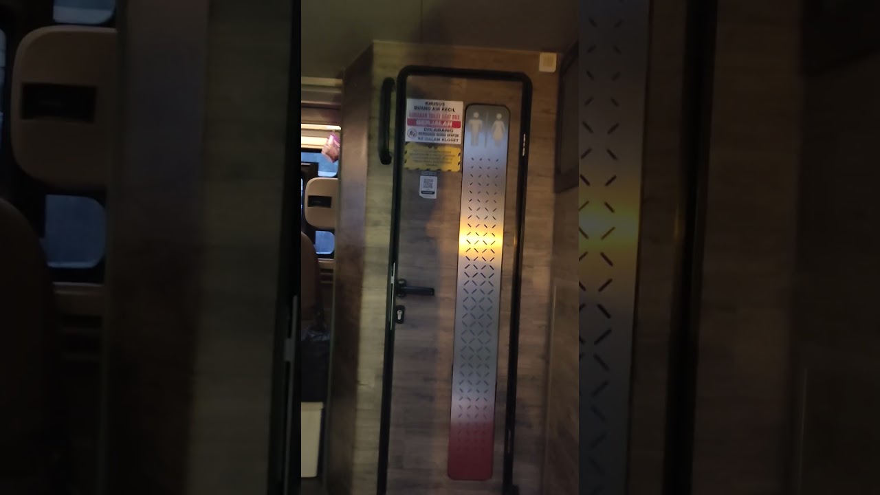 Very cool. Luxurious double-decker bus interior. #luxurybus #automobile #bus #agramas #shorts