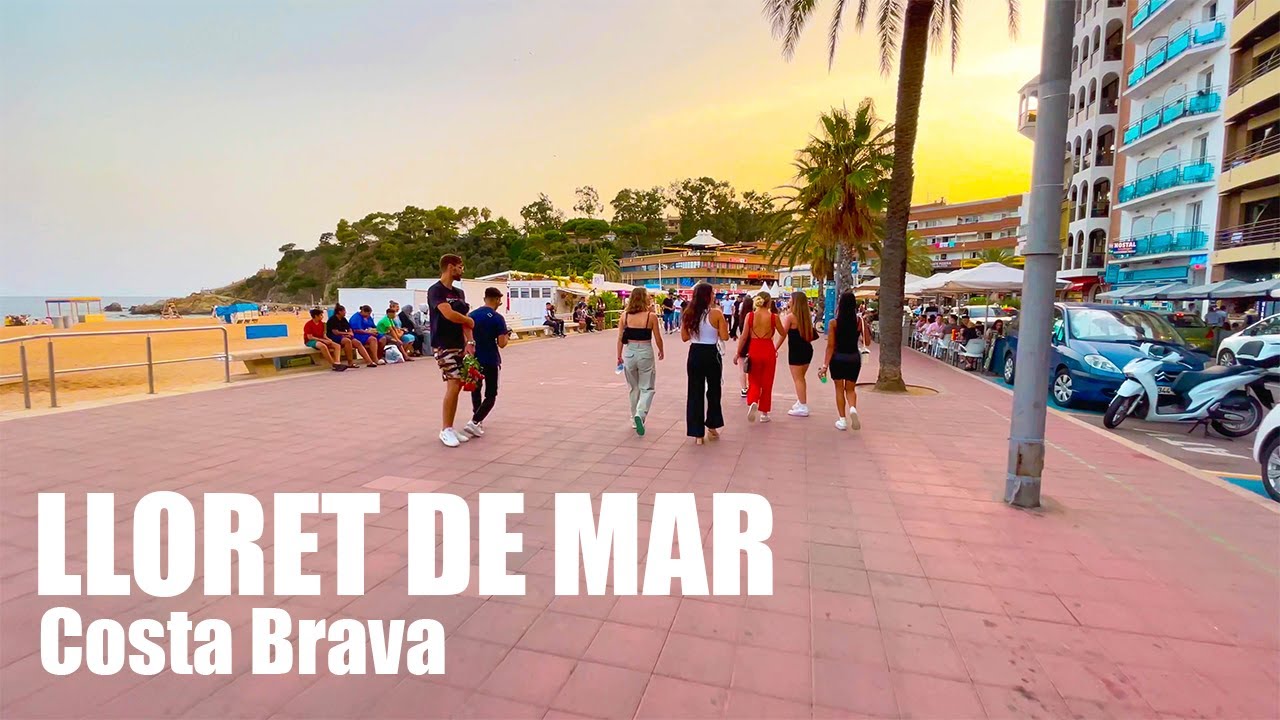 4K Walking Tour Lloret De Mar Beach  🇪🇸 Costa Brava, Catalonia, Spain Walk with captions