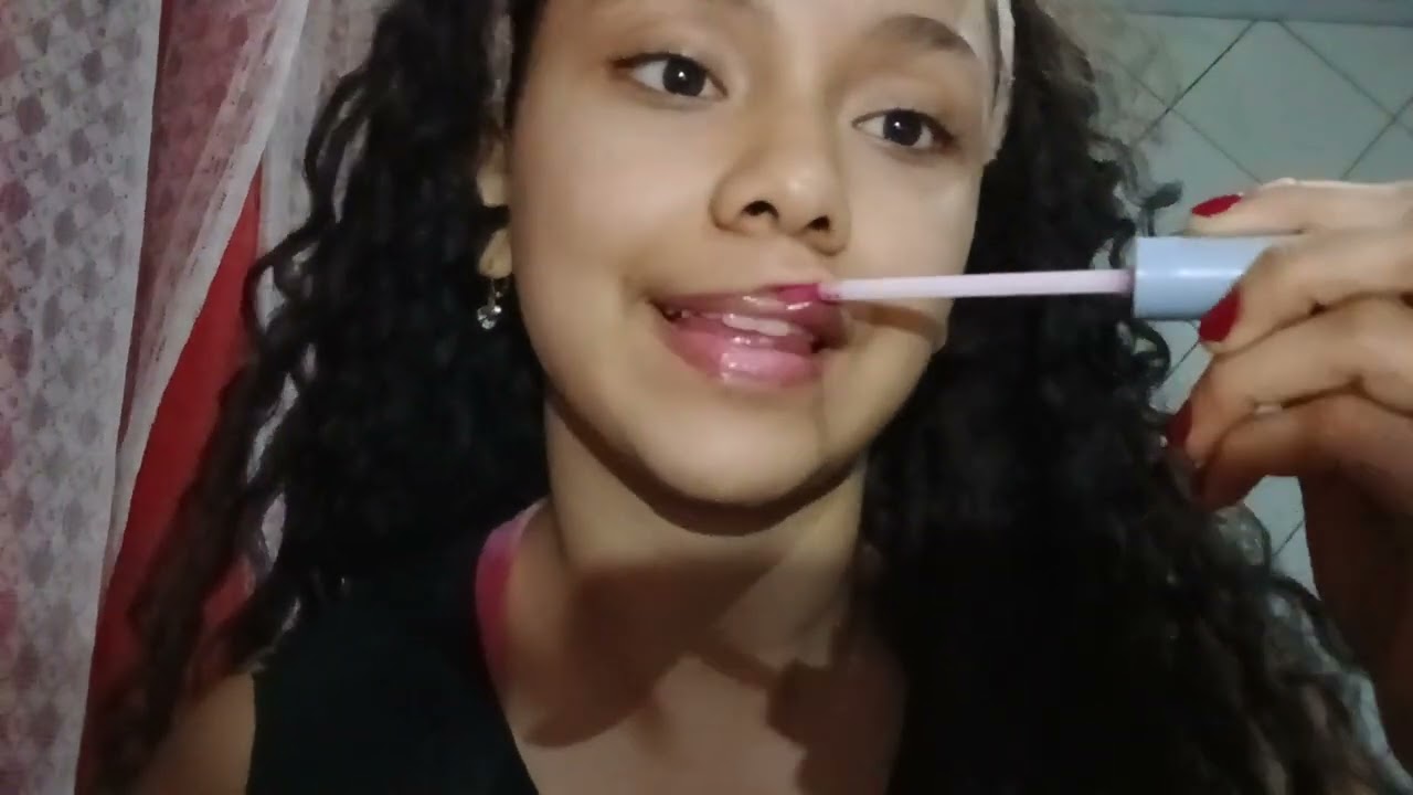 ASMR || MEU PRIMEIRO VIDEO FAZENDO ASMR