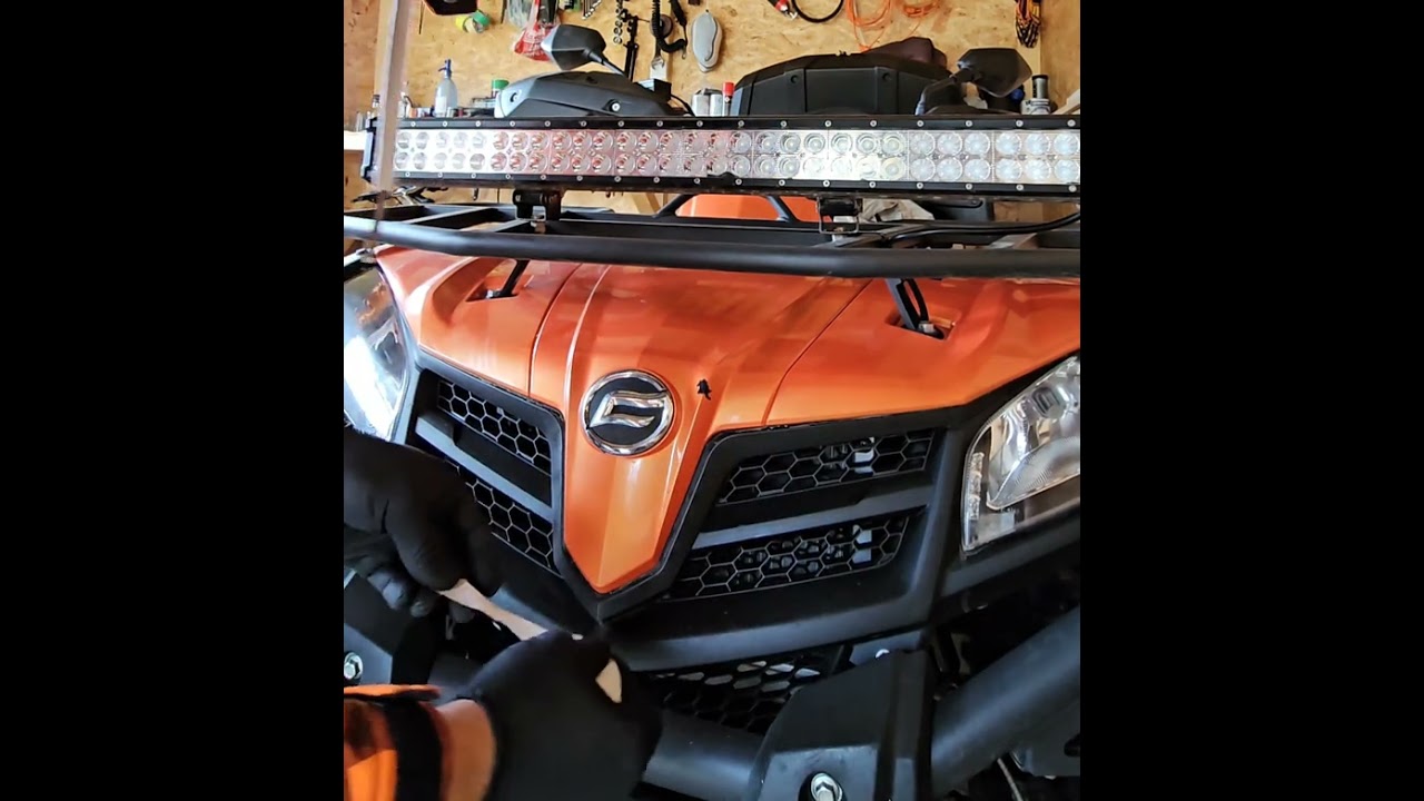 Demontare capac siguranțe CFMOTO 450 / 520