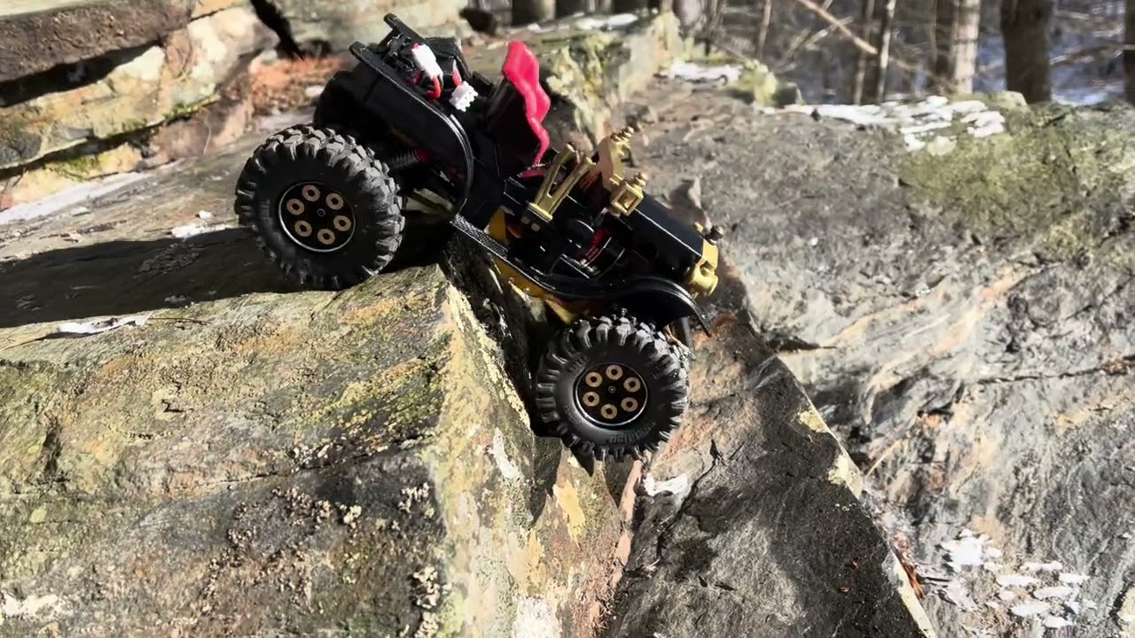 The Buggy and Cadillac crack