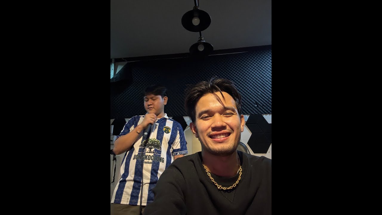 ສະບາຍດີມາຟງເພງນຳກັນເດີ!!🎤🇱🇦