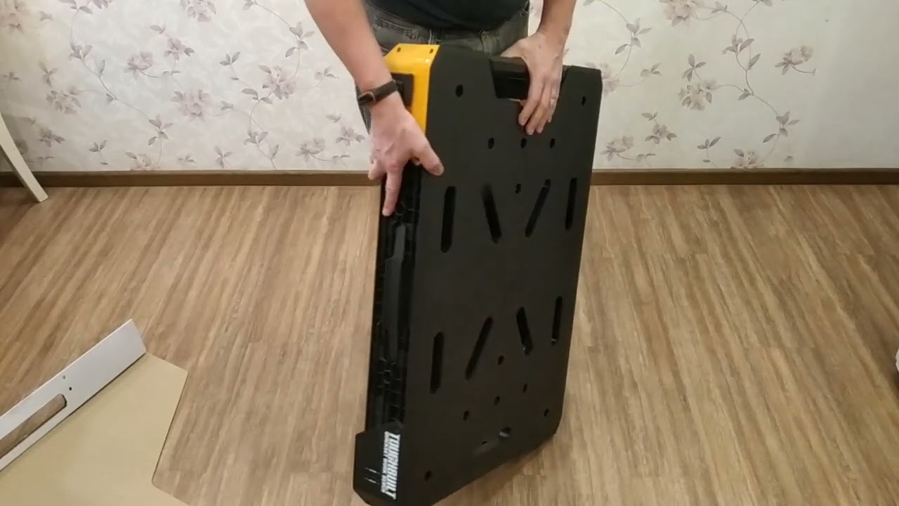 ToughBuilt складной верстак