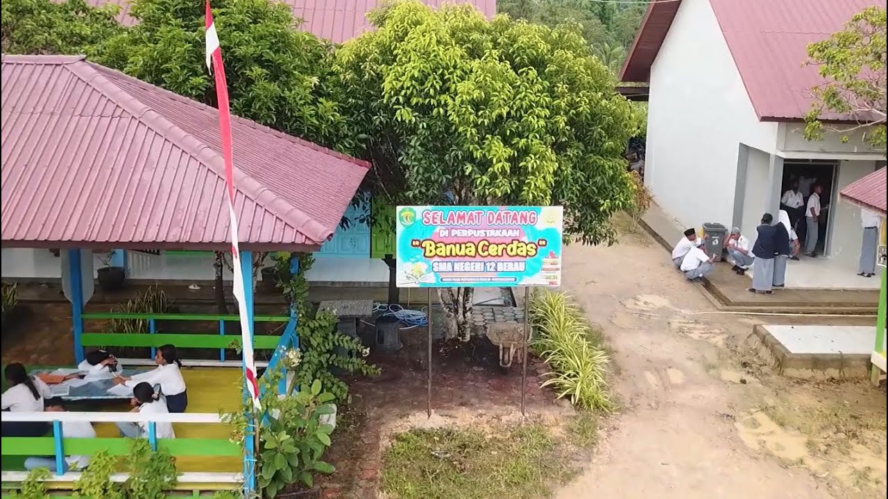 PROFIL PERPUSTAKAAN BANUA CERDAS SMA NEGERI 12 BERAU