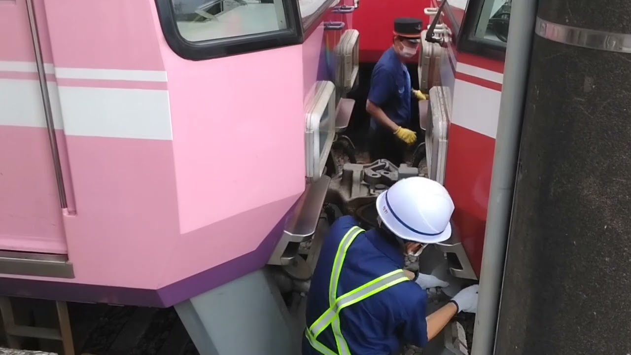 〈遠州鉄道〉2004f+2001f　西鹿島駅で連結作業