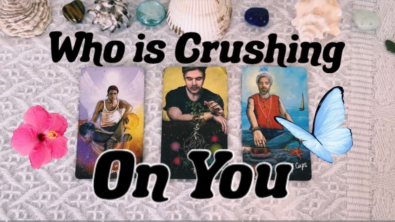 🔥WHO IS CRUSHING ON YOU!?🤩😏 *PICK A CARD* TAROT READING✨
