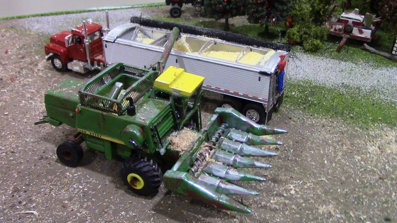 Ankeny Iowa Farm Display at the 2019 St. Louis Farm Toy Show