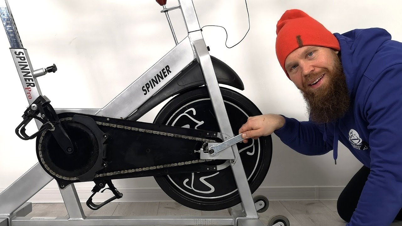 Jak naciągnąć łańcuch w rowerze spinningowym STAR TRAC - PORADNIK