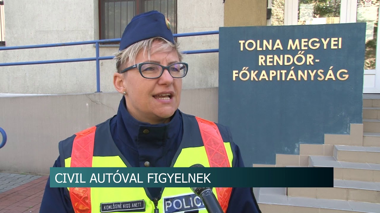 Civil aut&oacute;b&oacute;l figyelik a szab&aacute;lytalankod&oacute; sofőr&ouml;ket a Tolna megyei rendőr&ouml;k.   20200416