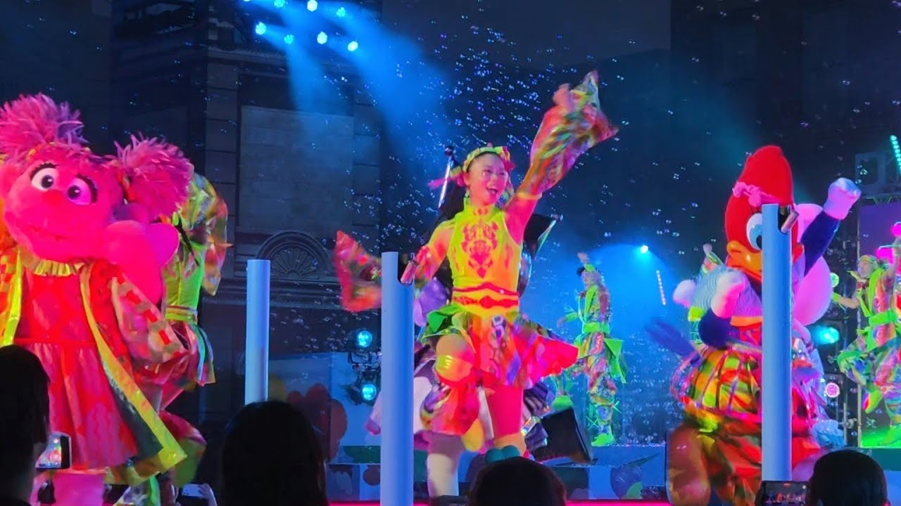 USJ Universal Summer Festival Night ~Neon Glow-Up~ (Stage Right)