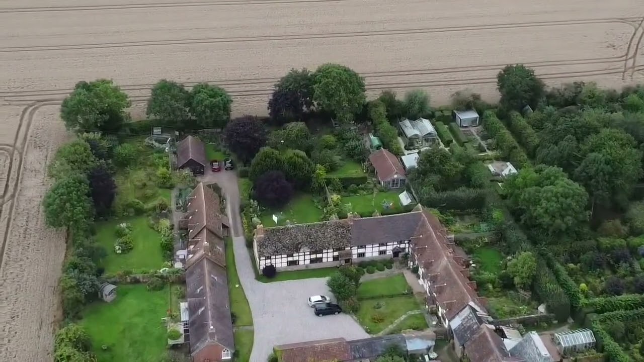 MONTY DON’s  :‼️ ❌  Herefordshire garden, LONGMEADOW, A look above 🆙🎦👀🚶‍♂️❌✈️✅🛸🌲🔝🎥🌲 @redfox111  💨