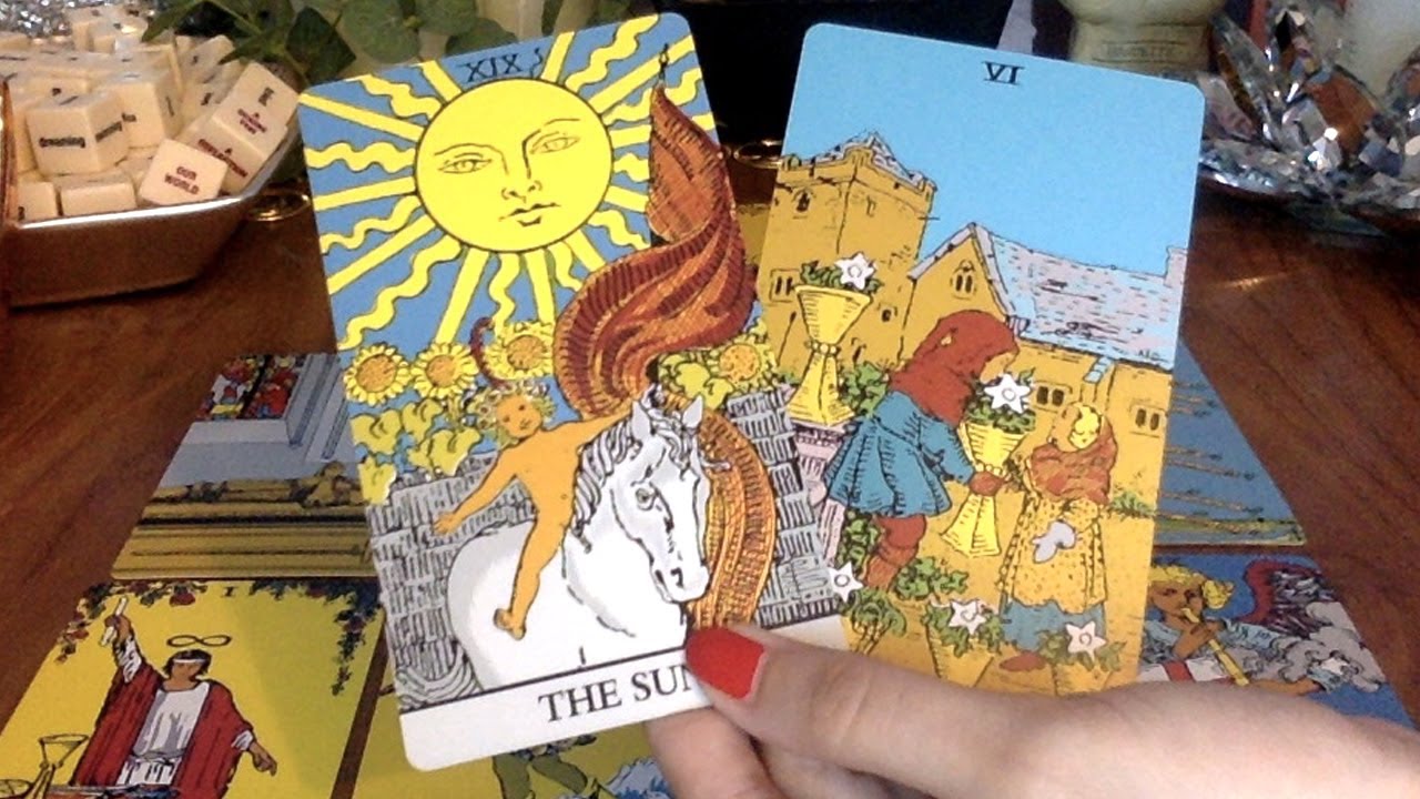 LIBRA 2021 *BIG TRANSFORMATIONS! BE PREPARED!*  😱🔮  Psychic Tarot Card Charms Reading (Jan-Dec 2021)