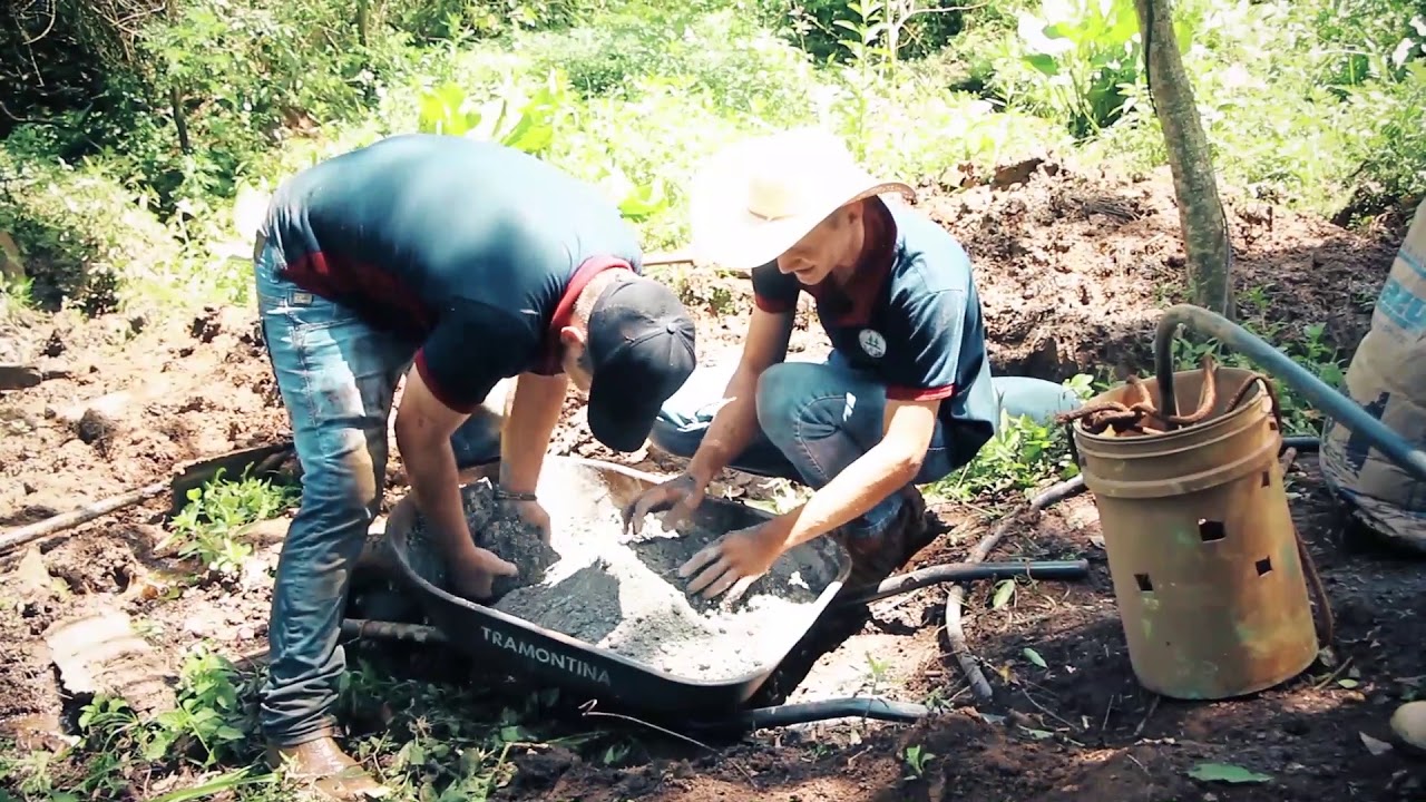 Protección de nacientes de agua en Alto Paraná