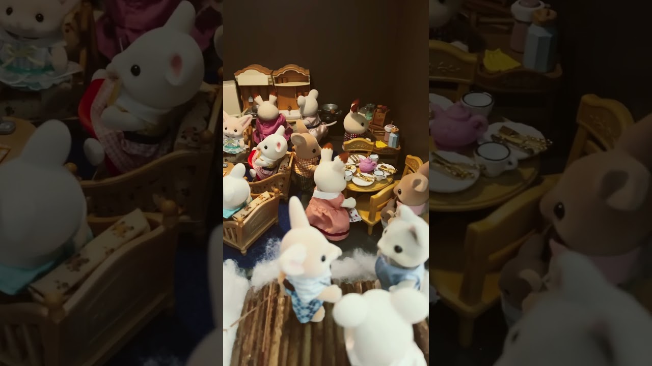 A look at my Calico Critters Display! #littlespace #calicocritters #sylvanianfamilies #kawaii ￼