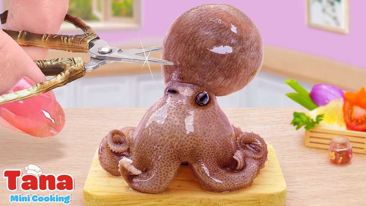 Comida Miniatura | La mejor receta de pulpo salteado picante 💕 Tana Mini Cooking