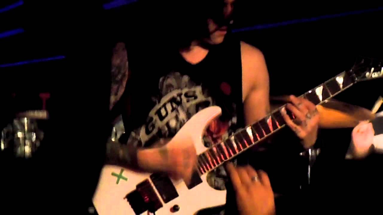 Falling in Reverse Live Seattle,WA - Not good enough for truth in cliche and Situations (HD).