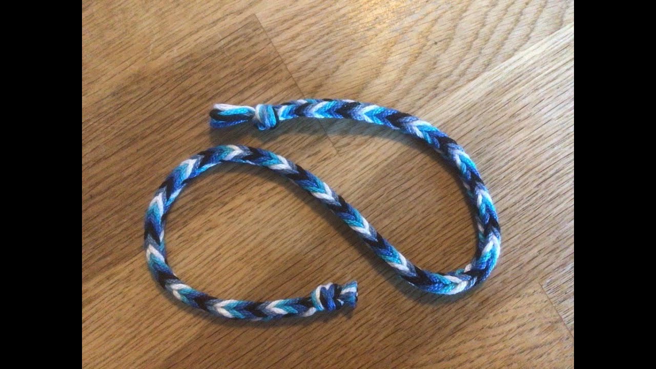 Fyrkantig öglefläta