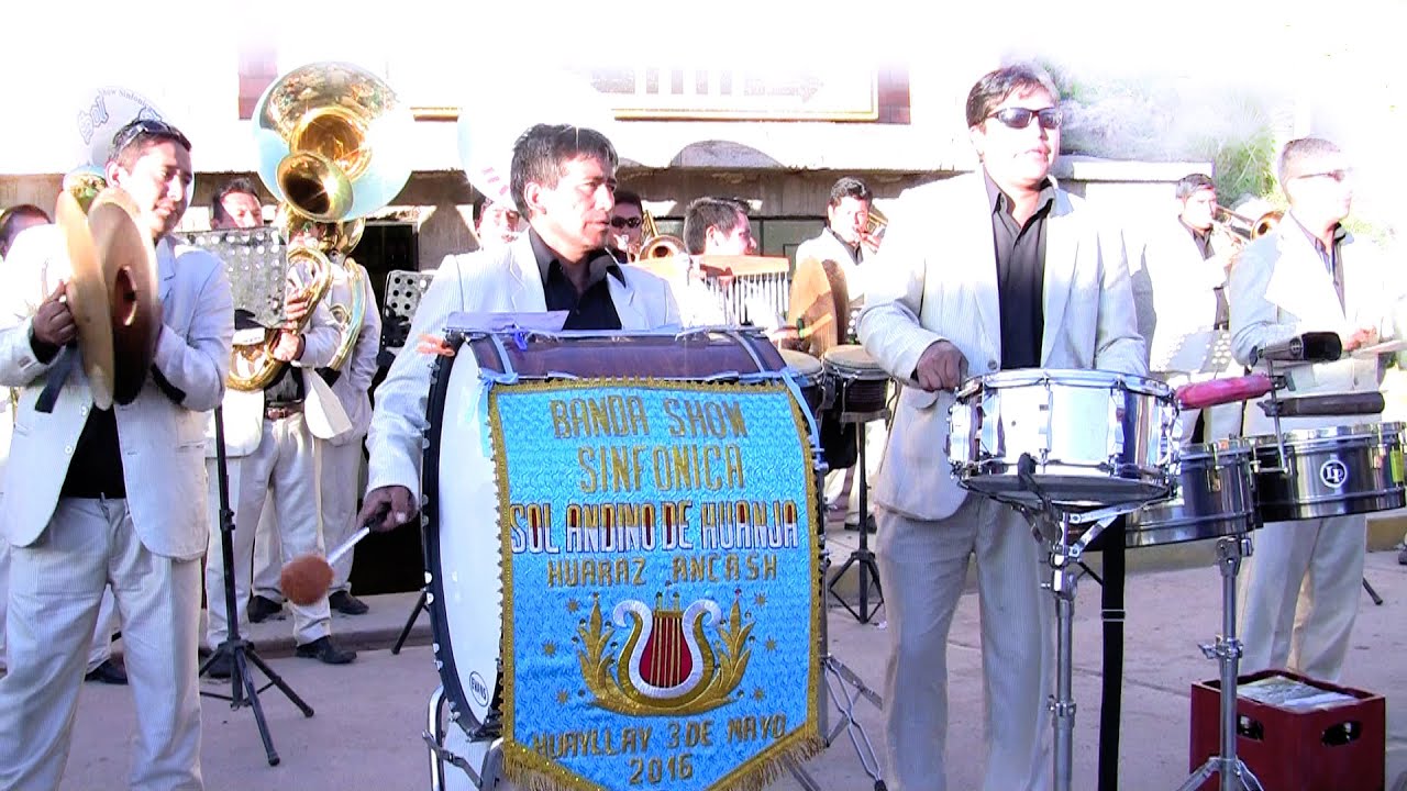 CHARAPITA  / BANDA _  Huayllay