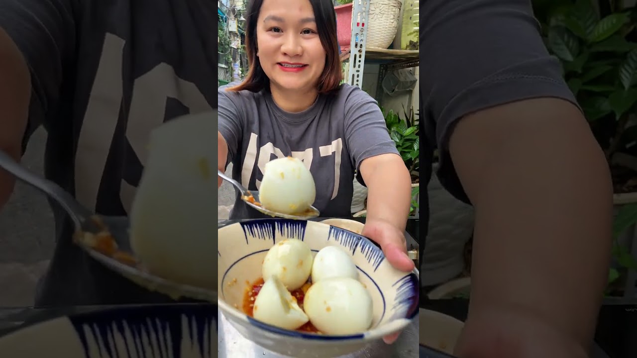 Mâm cơm chiều chuẩn bị cho 2 bạn nhỏ