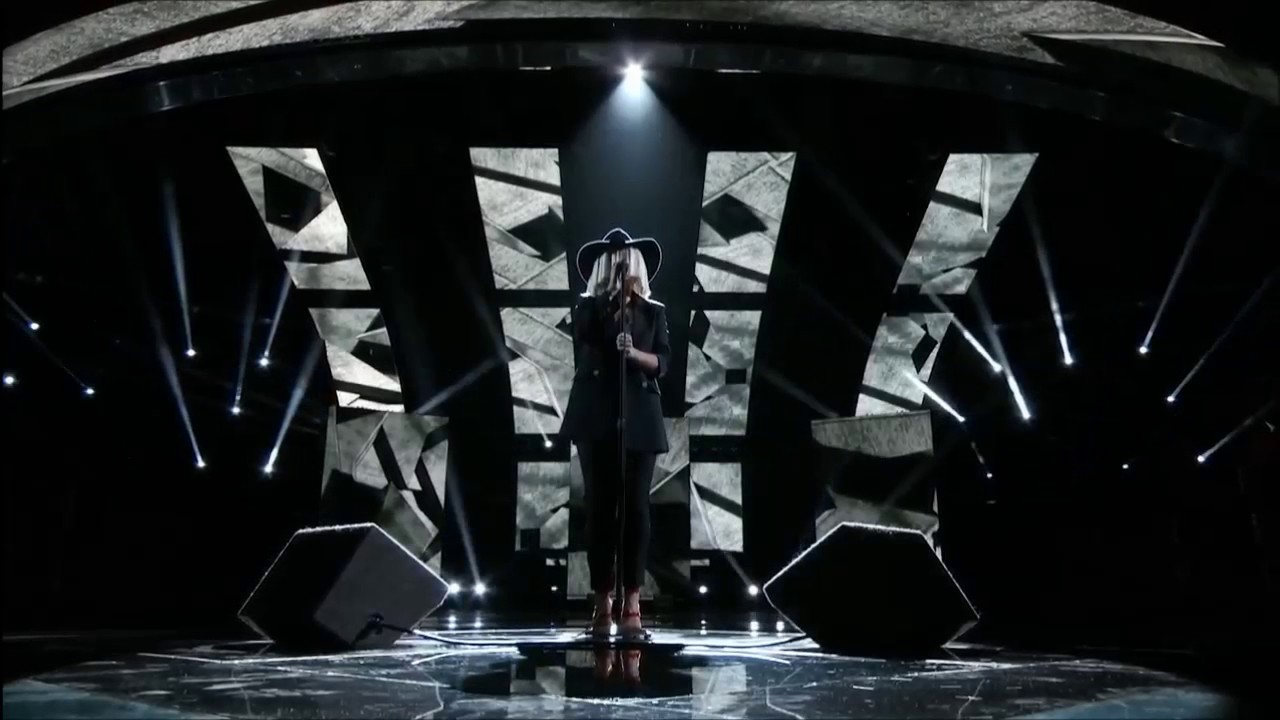 Sia's slaying high notes (live)