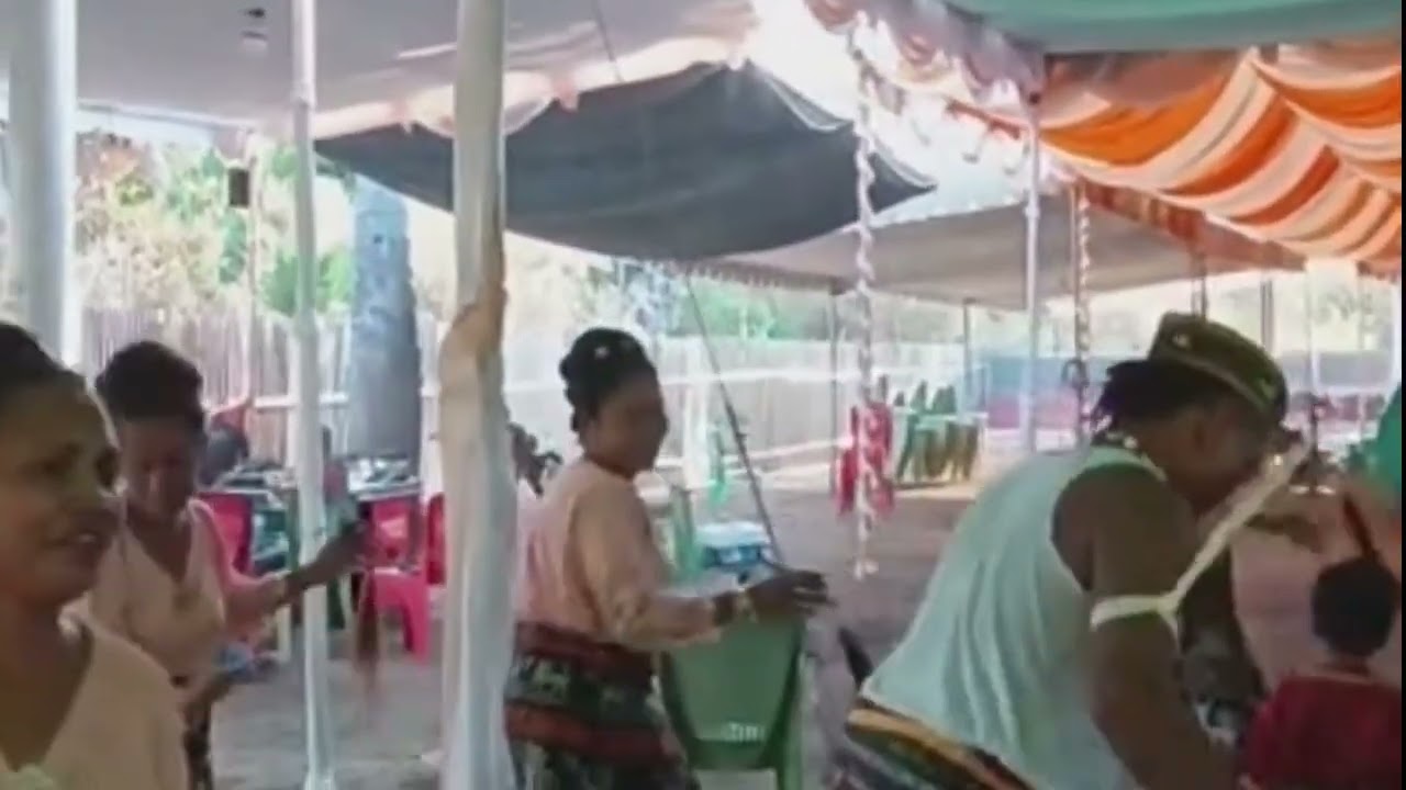 NUBA GERE-LAGU DOLO DAERAH LAMHOLOT-version REMIX MUSIK KAMPUNG DAERAH MAUMERE OF FLORES 🌴