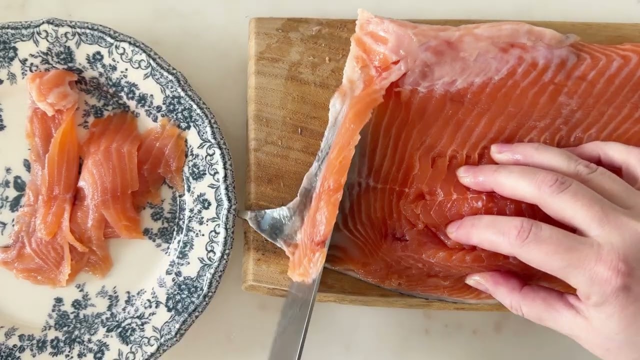 How I’ve been curing salmon for years 🤍