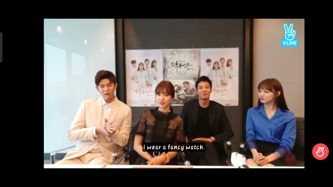 Shinhye w/ Doctors Cast Vlive