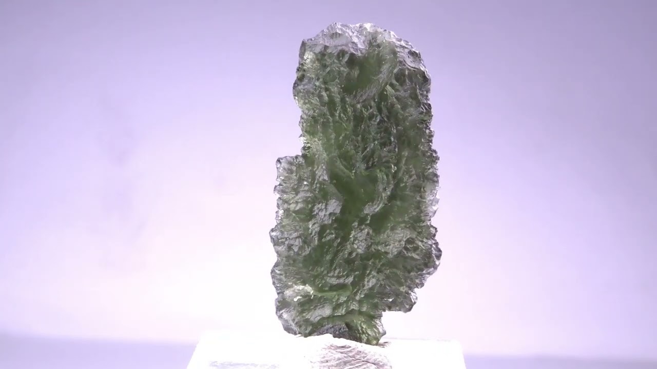 Moldavite fine collector specimen 5.9 gram with box and certificate a6994