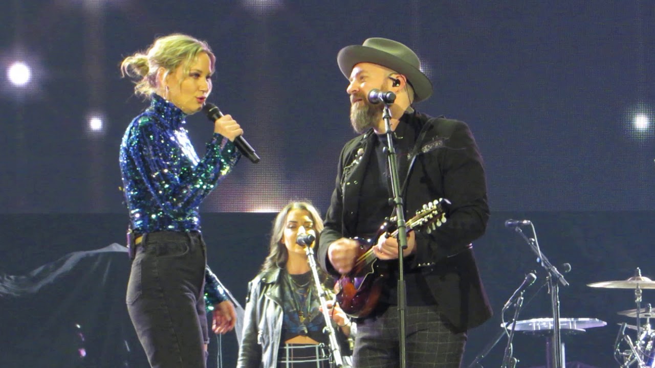 Sugarland “Want To” Live at Atlanta”s Mercedes Benz Stadium AT Live