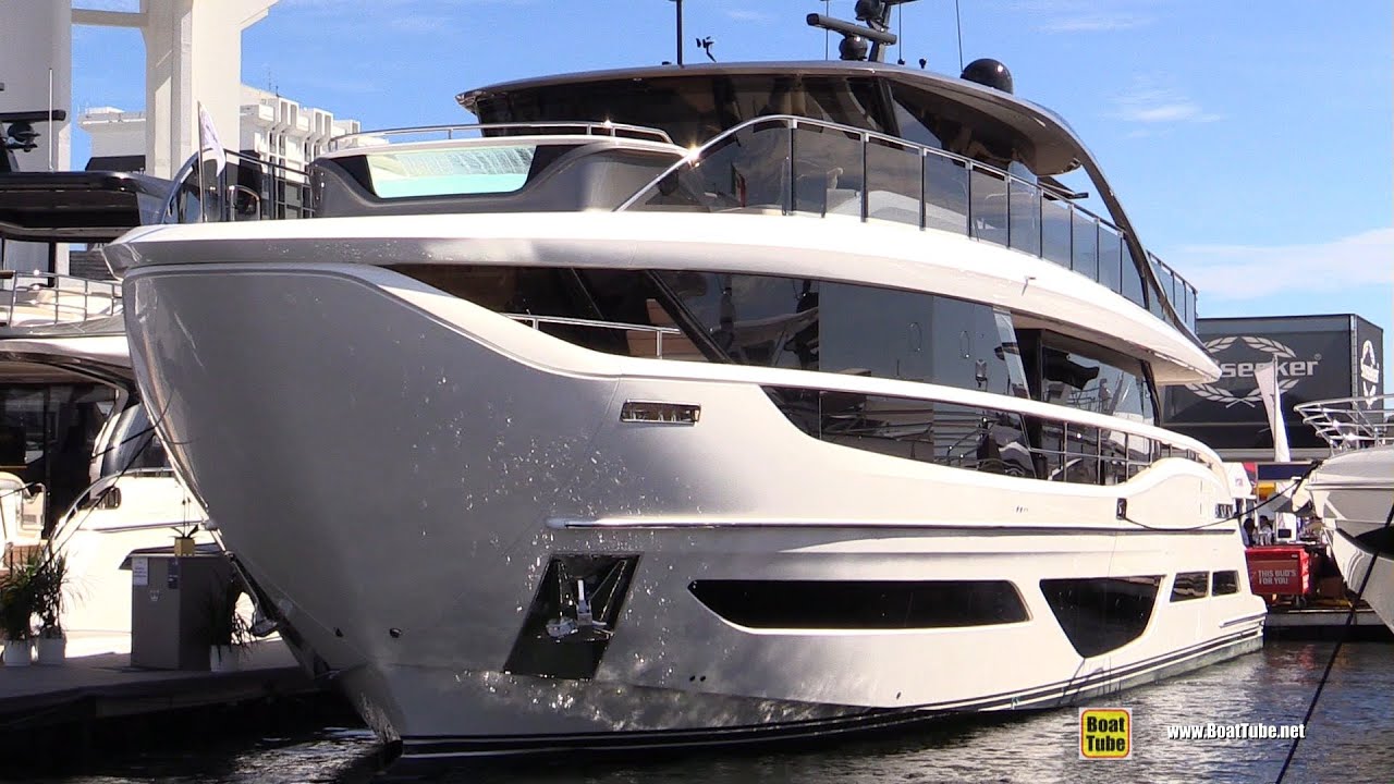 2022 Princess X95 Luxury Yacht Review - Walkaround Tour - 2021 Fort Lauderdale Boat Show