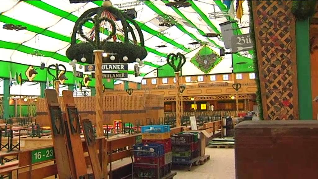 Oktoberfest: Wiesn Wirt Peter Inselkammer vom Armbrustsch&uuml;tzenzelt - Menschen in M&uuml;nchen