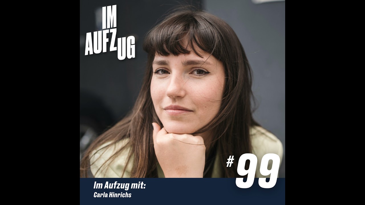Im Aufzug mit Carla Hinrichs