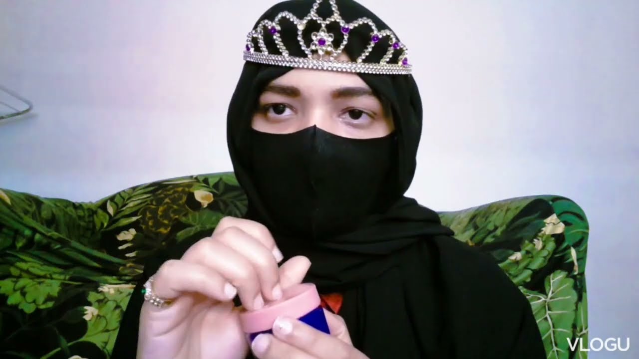 Asmr-makeup sounds.no talking.