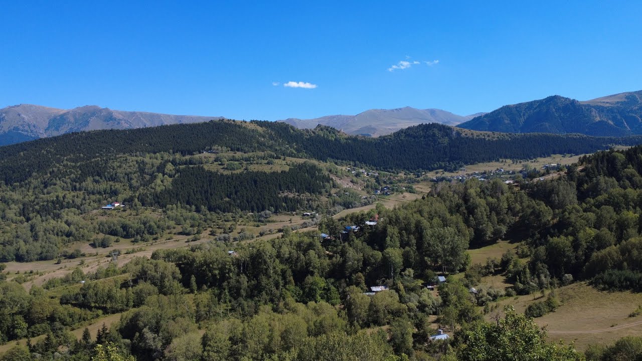 Şavşat / Artvin Drone ile çekilmiş eşsiz manzara... (Karaağaç Köyü - Verhunal)