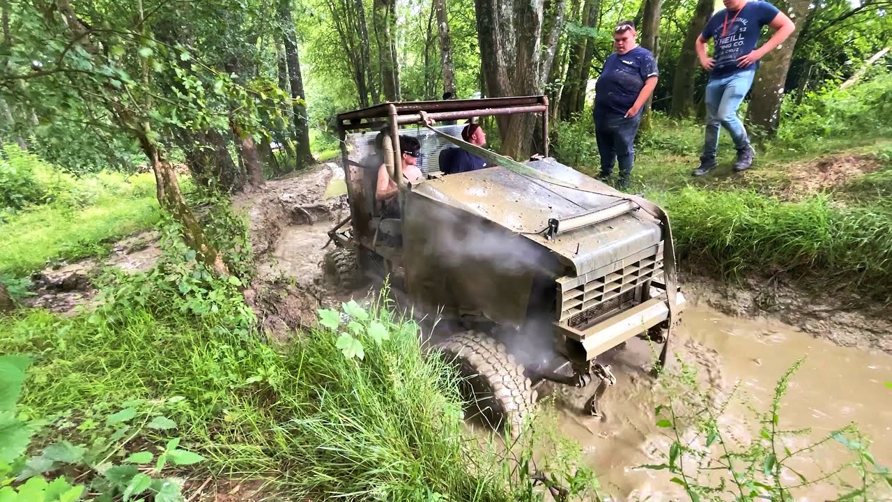 Off-Road 4x4 ► Des Protos, Patrol, Samurai, Pajero et un Ford Maverick à Rouvroy 🤛