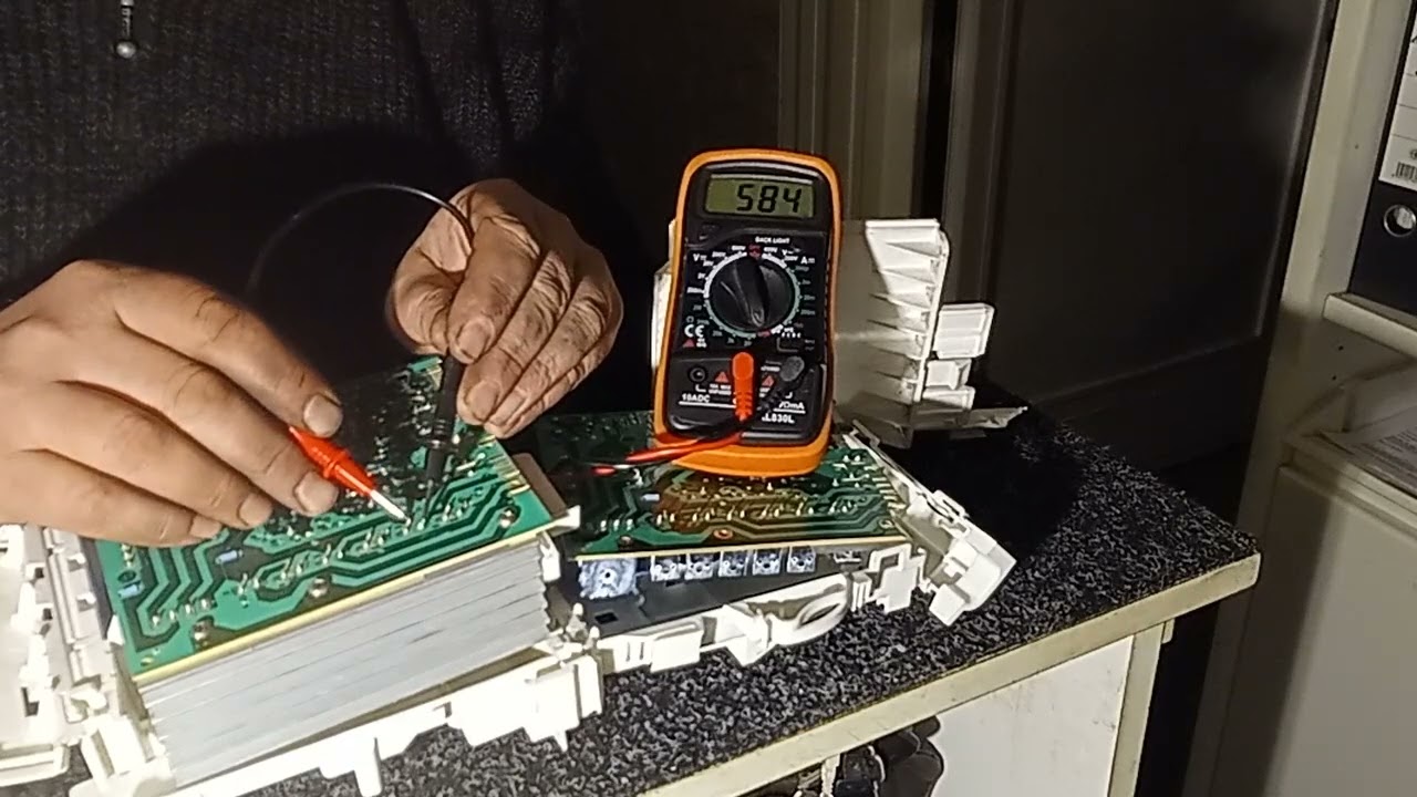 AEG Waschmaschine mit Inverter: Motoransteuerung defekt. Was ist defekt?