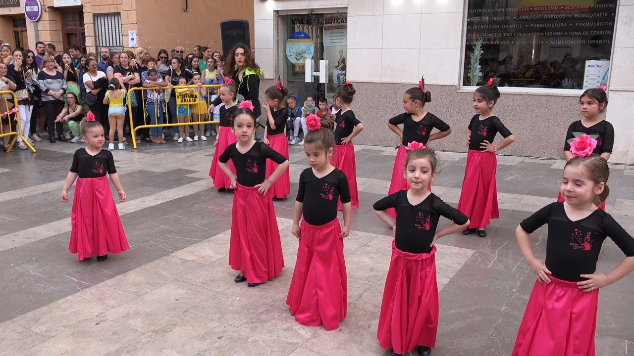 Abarán conmemoró el Día de la Danza con la actuación de cinco grupos de baile