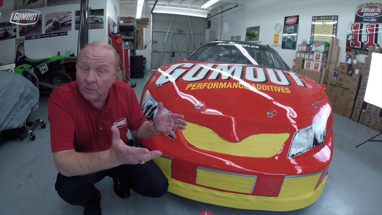 60 seconds with Larry Mac - Qualifying Trim vs. Race Trim